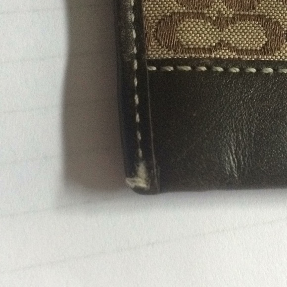 ! Coach coin purse/tiny wallet - Picture 5 of 5